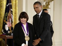 Ronstadt fue honrada por sus cuatro décadas de 'música extraordinaria'. AP /