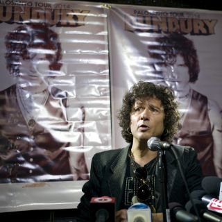 Enrique Bunbury rechaza ser leyenda del rock en español