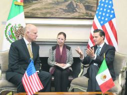 Coincidencias. El gobernador demócrata de California, Jerry Brown, dialoga con el Presidente Enrique Peña Nieto. NTX /