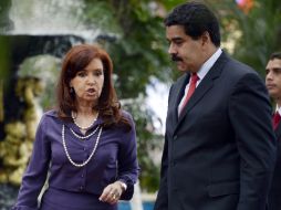Cristina Fernández (i) y Nicolás Maduro (d) participan en la Cumbre del Mercosur en Caracas. AFP /
