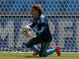 Indican que ya hubo pláticas entre el representante de Ochoa y la gente de este club español. ARCHIVO /