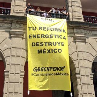 Greenpeace entra a Palacio Nacional; protestan contra reforma energética