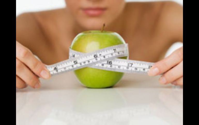 El ortoréxico se vuelve cada vez más exigente y obsesivo sobre qué come, cuándo come y cómo come. ESPECIAL /