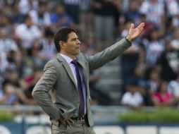 El director técnico expresó apoyarse de jugadores con experiencia y no bajar los esfuerzos, al contrario, doblarlos. ARCHIVO /