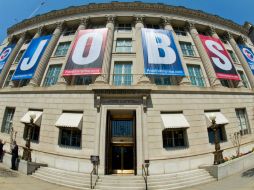 En un año las remuneraciones han subido un dos por ciento, informa el gobierno. AFP /