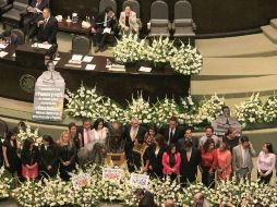 Los perredistas montaron un 'funeral' en honor a Lázaro Cárdenas. SUN /