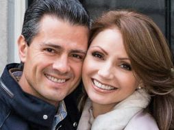 Una de las imágenes que el Presidente Peña comparte junto a un mensaje de felicitación para su esposa, Angélica Rivera. ESPECIAL /