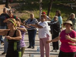 Hacer ejercicio regularmente es un hábito saludable que reporte beneficios a lo largo de toda la vida. ARCHIVO /