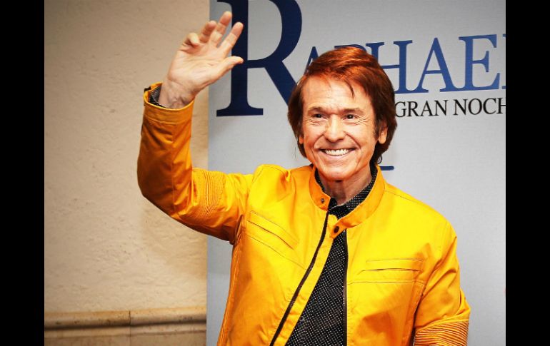 Raphael se resiste a considerarse como un ícono puesto que él asegura, aún se encuentra vigente. ARCHIVO /