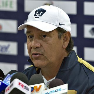 En Twitter piden renuncia del DT de Pumas