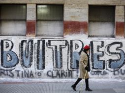 La sociedad argentina se manifiesta en contra de los fondos especulativos. AP /
