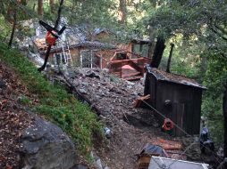 Aspecto del pueblo Mount Baldy, después de las tormenta del domingo que causaron deslizamientos de tierra. AP /