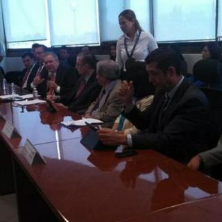 Abren laboratorio de prueba de la industria textil