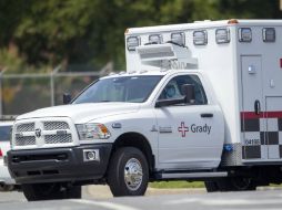 La misionera estadounidense contagiada de ébola Nancy Writebol es trasladada al Hospital Universitario de Emory. AP /