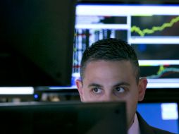 Las buenas noticias macroeconómicas vuelven a asustar a los inversores por la posible alza en las tasas de interés. AP /