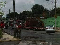 Bomberos solicitaron a los vecinos de la zona no salir de sus casas.  /