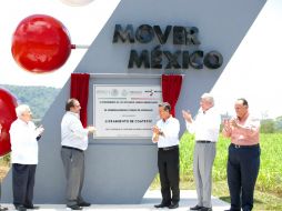 Enrique Peña Nieto inaugura el Libramiento de Coatepec, en Veracruz. TOMADA DE presidencia.gob.mx  /
