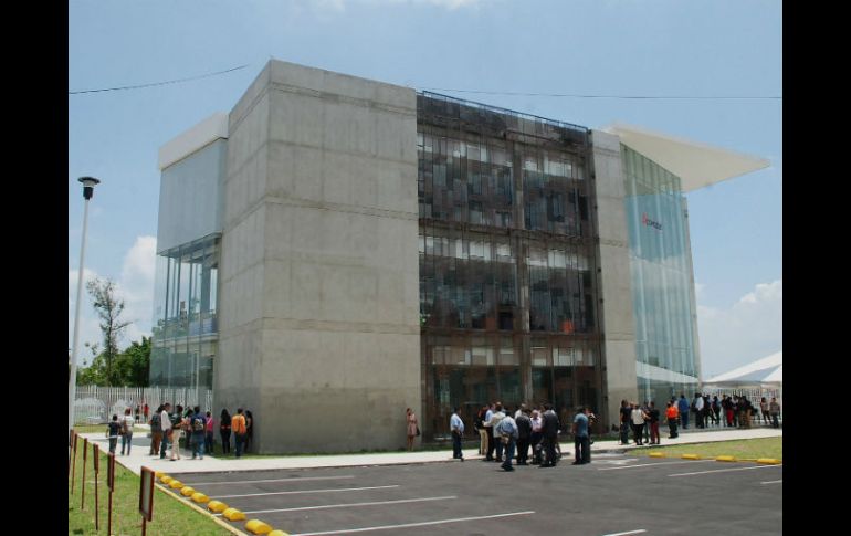 La infraestructura atenderá a 50 mil usuarios por mes, habitantes de 30 colonias aledañas. ESPECIAL /