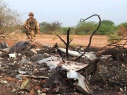 Investigadores señalan que no se ha encontrado ningún asiento y ningún equipaje entre los escombros. ARCHIVO /