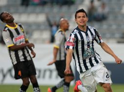 Hirving Lozano, del Pachuca, festeja un gol de su autoría al minuto 26. EFE /