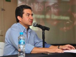 ''En la llamada me refiero a documentos de respaldo a la consulta popular que realiza mi partido'', asegura Miguel Ángel Yunes. ARCHIVO /