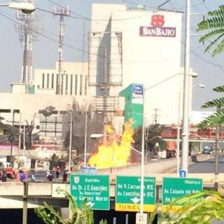 Evacuan a personas de hoteles y oficinas tras explosión en NL