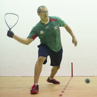Álvaro Beltrán se lleva el oro en Festival de Racquetbol