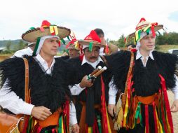 Peña Nieto (i) y Velasco Coello (d) conmemoran el Día Internacional de los Pueblos Indígenas. TOMADA DE presidencia.gob.mx  /