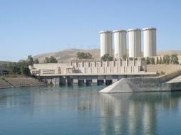 Vista general de la presa de Mosul que fue tomada por los combatientes del Estado Islámico yihadista. EFE /