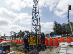 Desde el jueves inició la construcción de la Línea 3 del Tren Ligero en el primer tramo.  /