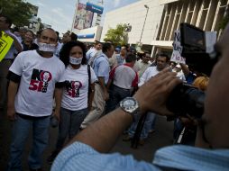 Ayer por la tarde, periodistas se manifestaron en Sinaloa en contra de la 'ley mordaza'. ARCHIVO /