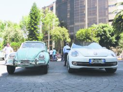 INVASIÓN. Las principales calles de la capital del país se llenaron de Vochos y Combis.  /