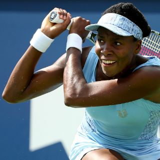 Venus vence a Serena en Montreal
