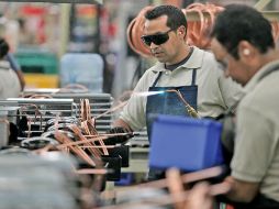 Legisladores señalan que el actual salario mínimo es injusto ya que insuficiente para sobrevivir día a día. ARCHIVO /