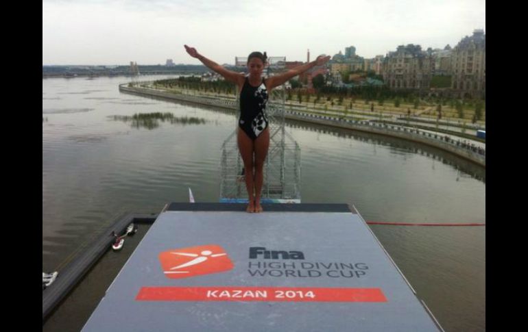 La mexicana es la primer mujer en competir en eventos oficiales de la Federación Internacional de de Natación. ESPECIAL /