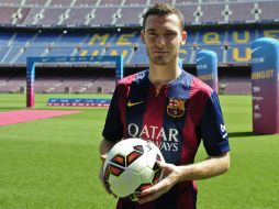 ''He venido a empezar de cero'', dijo Vermaelen en su presentación como blaugrana. AFP /