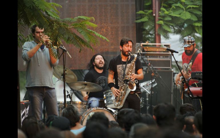 Troker interpretó canciones de su más reciente disco.  /