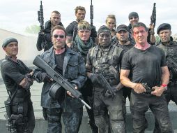 Trama. Para esta entrega el grupo de mercenarios tendrá que enfrentarse a su peor enemigo: un viejo amigo. ESPECIAL /