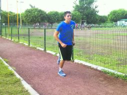 Saludable. David Ochoa confiesa que la práctica de deporte le permite combatir la obesidad y otras enfermedades.  /