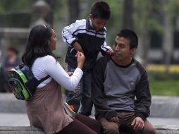 Al resolver todo por ellos, los menores 'se vuelven intolerantes, caprichosos, manipuladores y evasivos'. ARCHIVO /