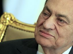 Mubarak defiende su labor durante casi 30 años de mandato. ARCHIVO /