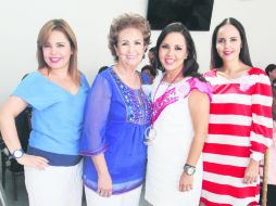 Anfitrionas. María Azpeitia, Norma Mendoza, Ana Lucía y Fabiola Azpeitia.  /