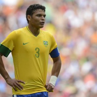Thiago Silva dejará de jugar algunas semanas por lesión
