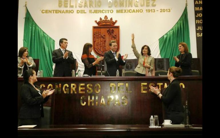 La medalla Rosario Castellanos es de las más importantes que otorga el estado chiapaneco. TWITTER: @VelascoM_. ESPECIAL /