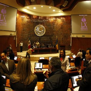 Diputados de Jalisco crean partida de un millón de pesos
