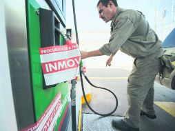 En tercer lugar de multas figuran las gasolineras con 127 sanciones, que pueden ir de los 459 pesos hasta los tres millones 700 mil.  /