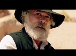 El reconocido actor hace el papel de un villano en el nuevo clip de Guetta. ESPECIAL /