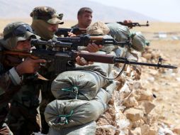 Las tropas kurdas intentan desde hace casi dos semanas frenar el avance yihadista hacia Erbil. AFP /