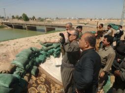Las tropas kurdas y la aviación estadounidense lanzan una de las mayores ofensivas contra yihadistas. AFP /
