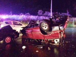 Autoridades presumen que el conductor de la camioneta manejaba bajo los efectos del alcohol. ESPECIAL /